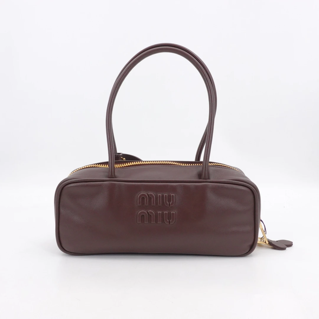 95新 MIU MIU/缪缪 长柄保龄球小号石楠木色金扣羊芯片99507372