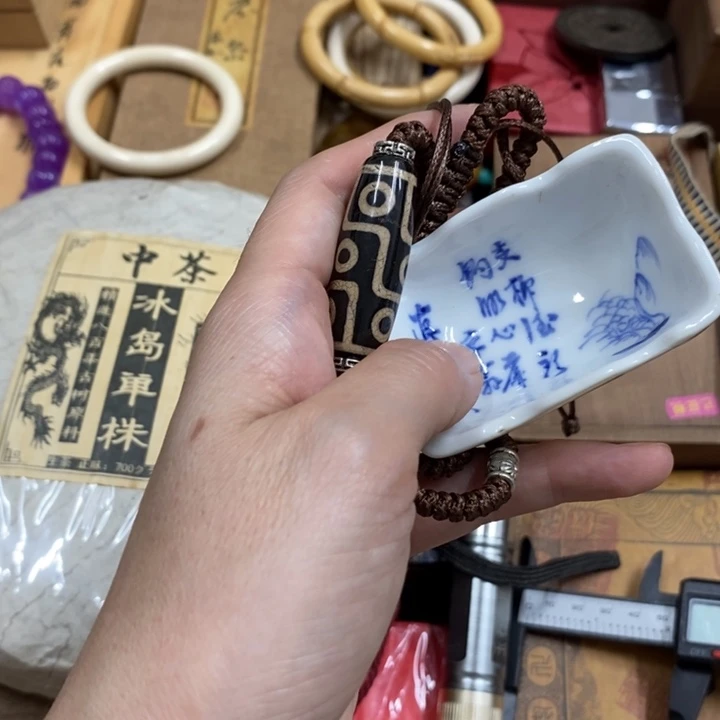 黄***神瓷中古工艺品一件