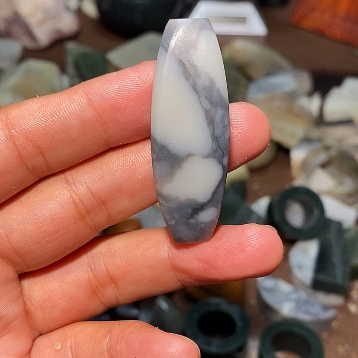 和田玉未镶嵌珠宝奇石