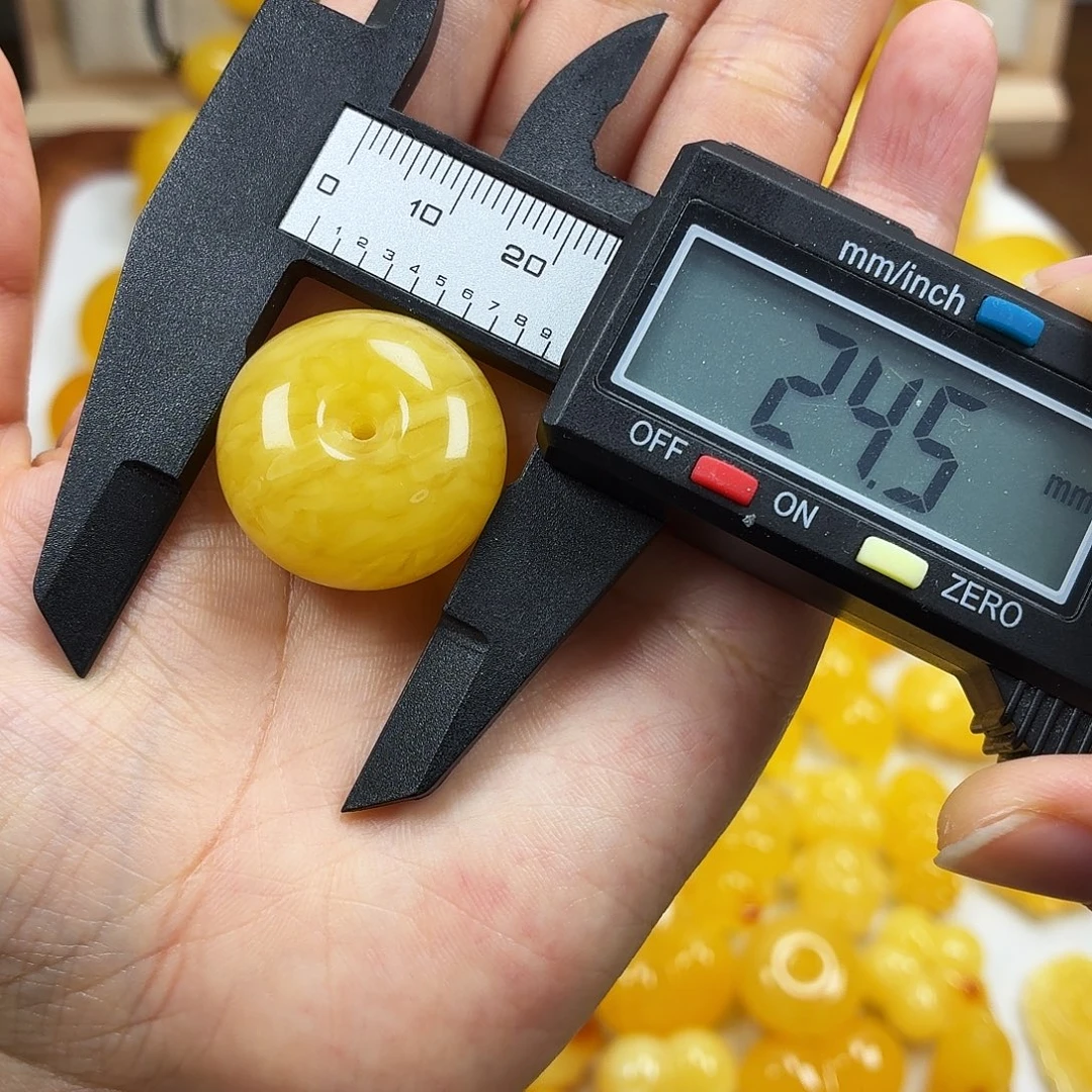 蜜蜡未镶嵌颈饰焦皮浓蜡妖花平安扣