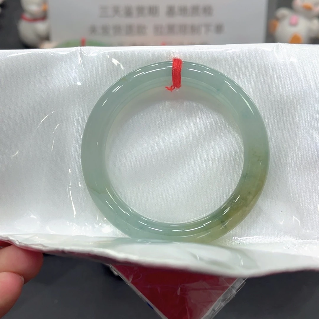 翡翠未镶嵌手镯51圆