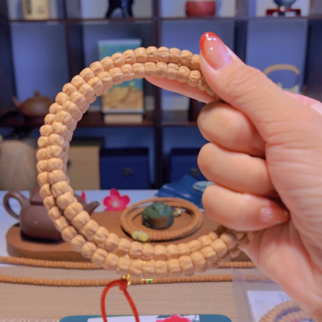 M***n柏香籽/百香籽吊坠