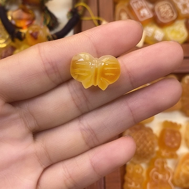 吊坠橄榄核蝴蝶结58