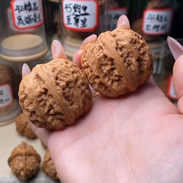 把件文玩核桃精品骨王……