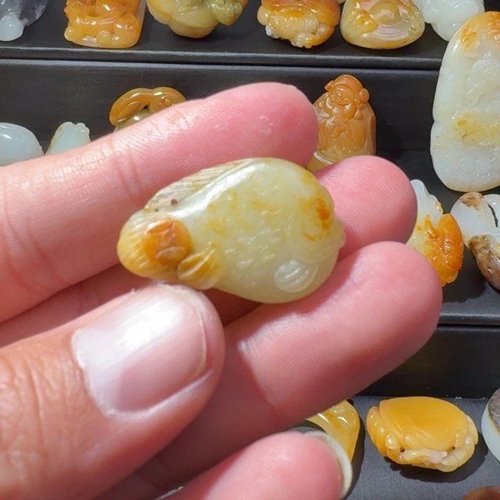 和田玉未镶嵌吊坠(不含链)