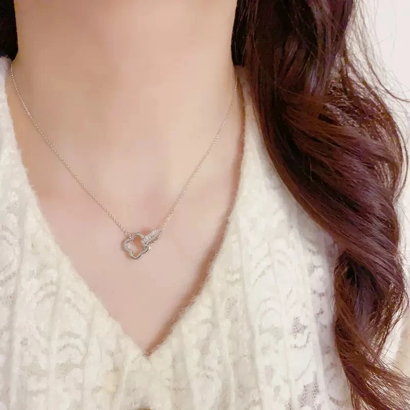 钛钢项链 时尚四叶花相扣项链精致气质百搭锁骨链F2395