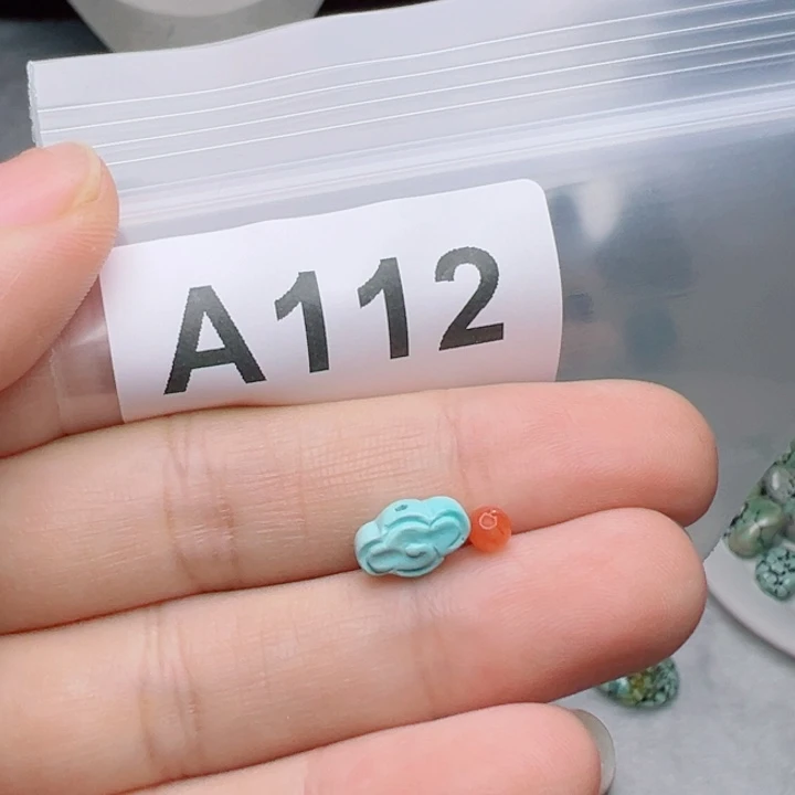 南红玛瑙未镶嵌珠宝奇石