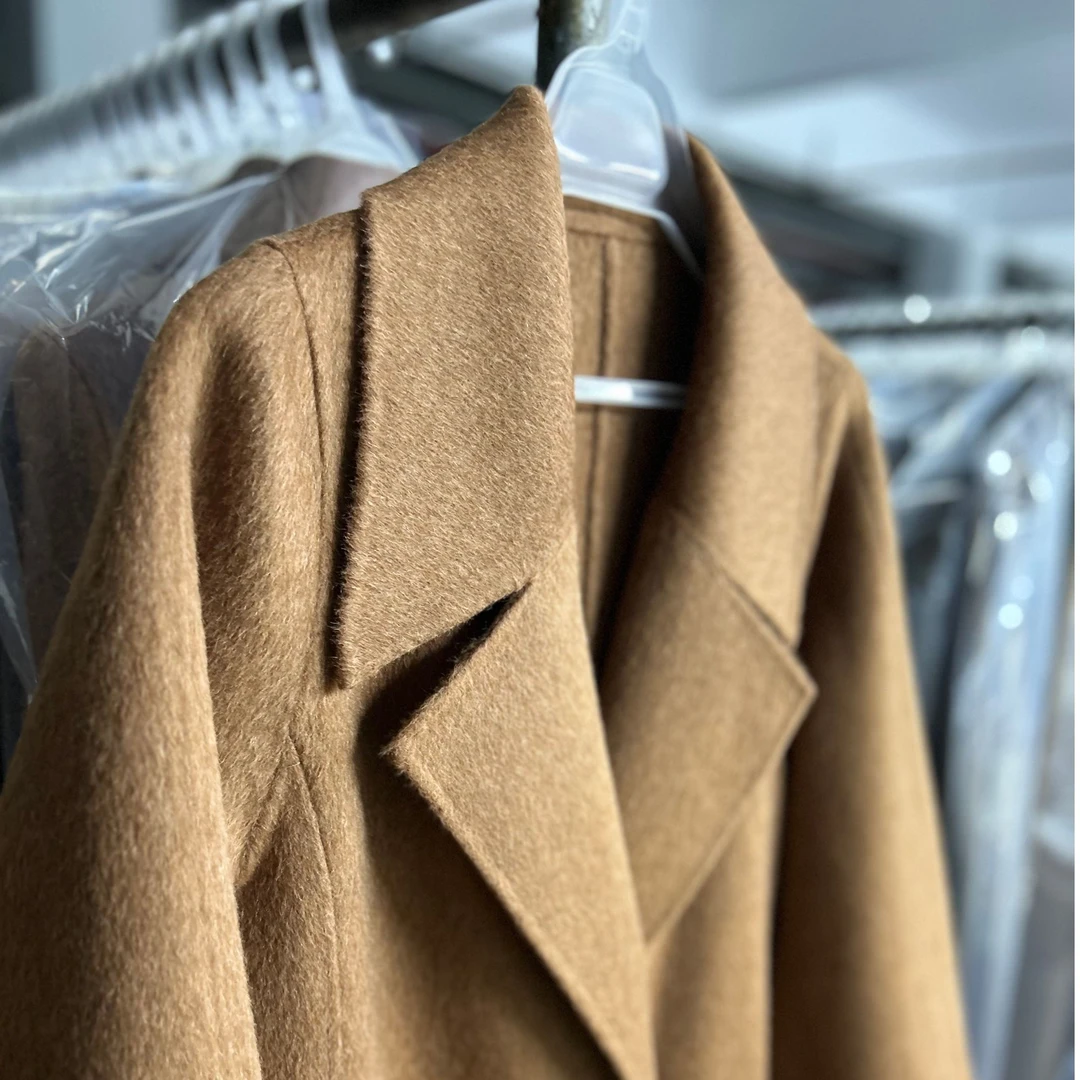 2025新款杭州羊毛大衣90%羊毛10%耗牛绒西装领8890款工厂发货