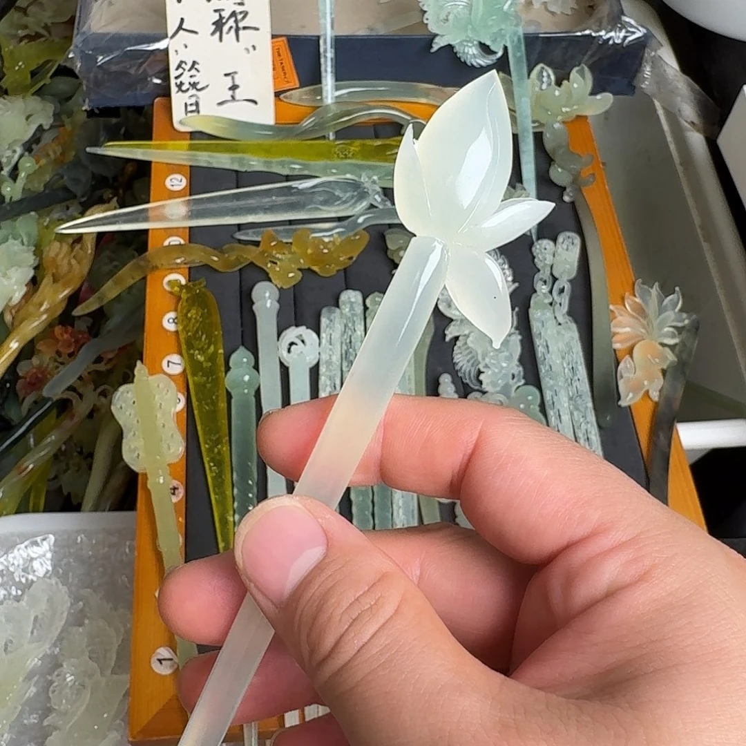 蛇纹石玉未镶嵌发饰