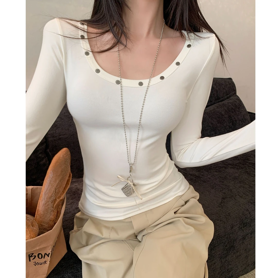铆钉设计感纯欲辣妹U领长袖 t恤女秋冬新款显瘦内搭打底衫上衣女