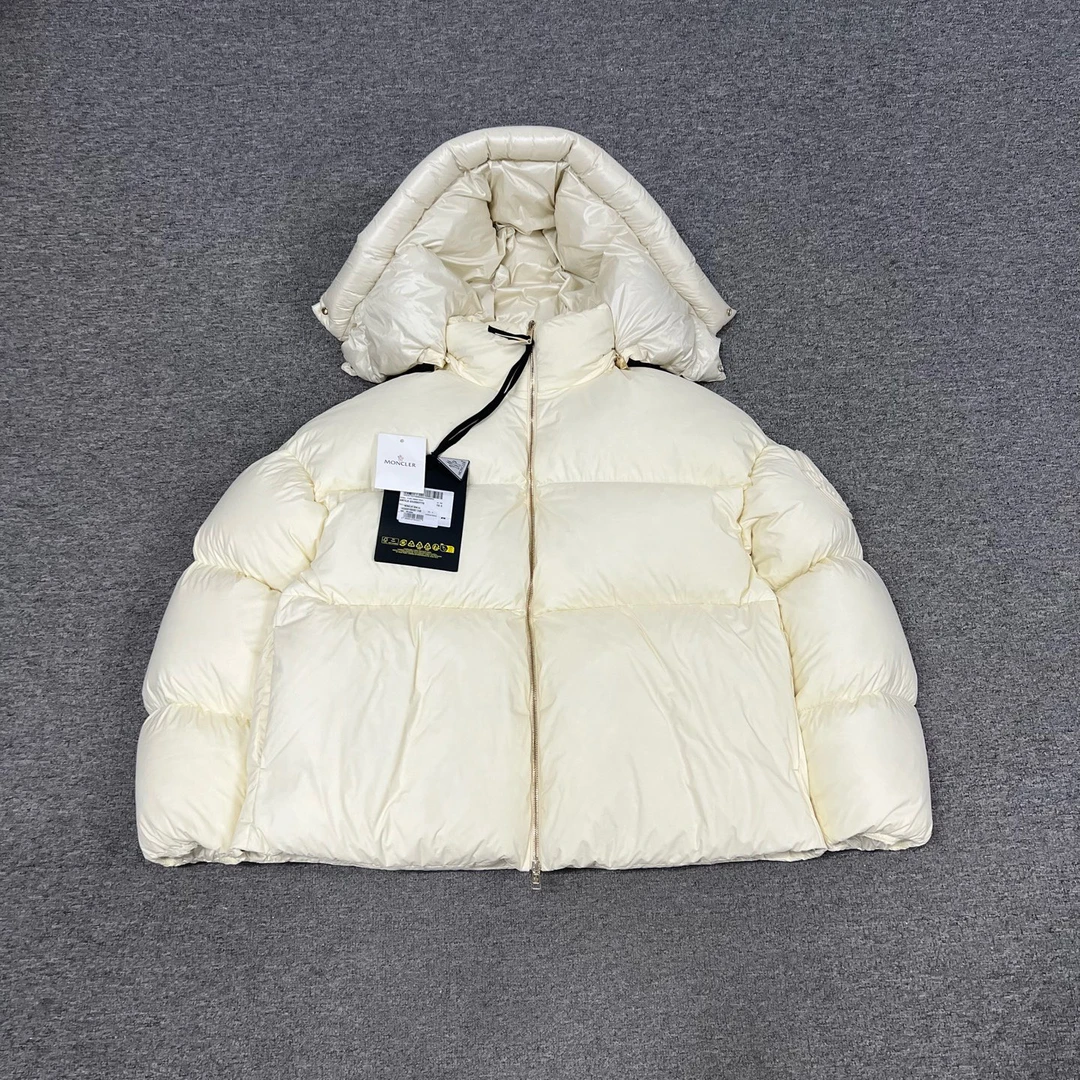 未使用 MONCLER 蒙口 联名款 面包羽绒服 全新带吊牌 3码