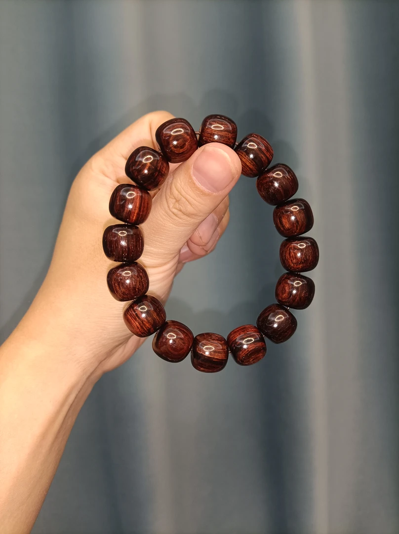 #海南黄花梨 海南黄花梨霸王岭紫油梨百年老料手串老型珠桶珠