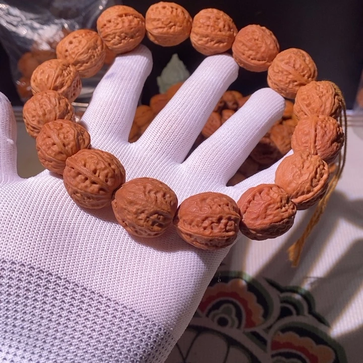 文玩核桃手串……39