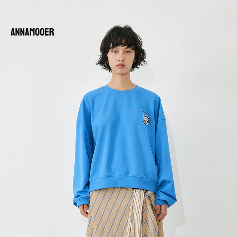 ANNAMOOER学院风慵懒经典落肩徽章领标精致圆领短款卫衣 克莱因蓝