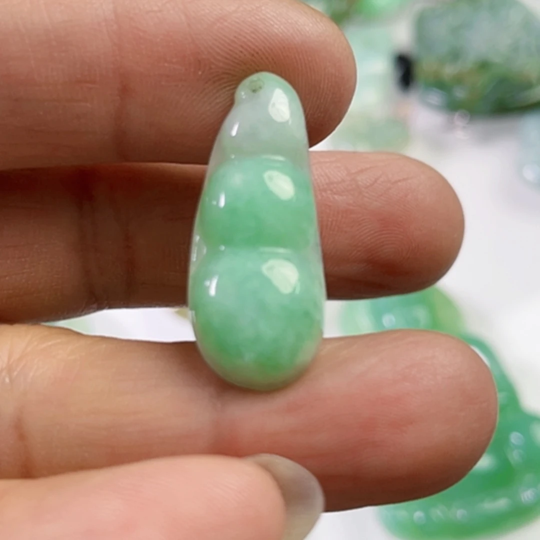 【闪购商品】翡翠吊坠(不含链)未镶嵌等*天然翡翠吊坠