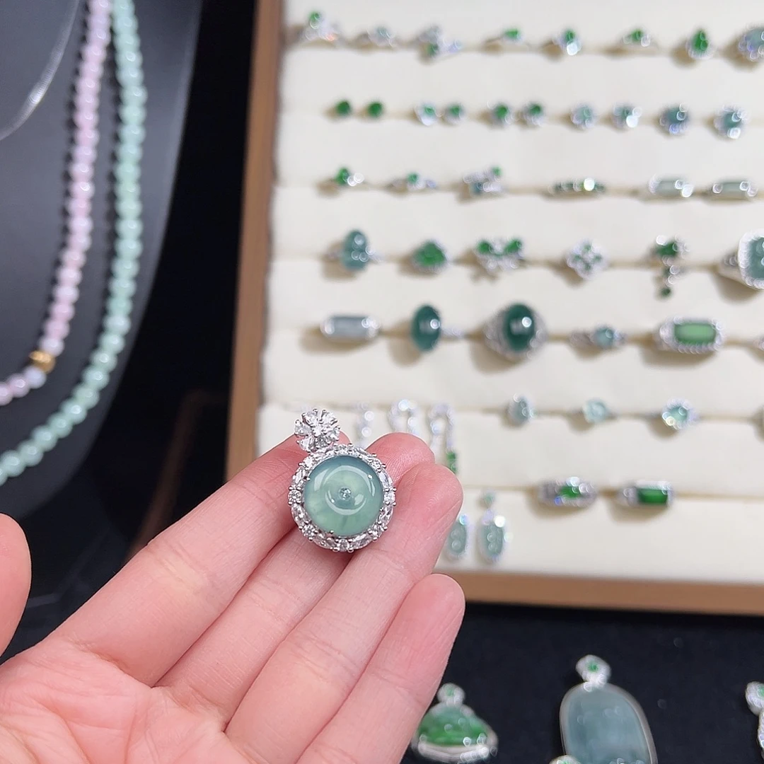 翡翠未镶嵌戒指天然