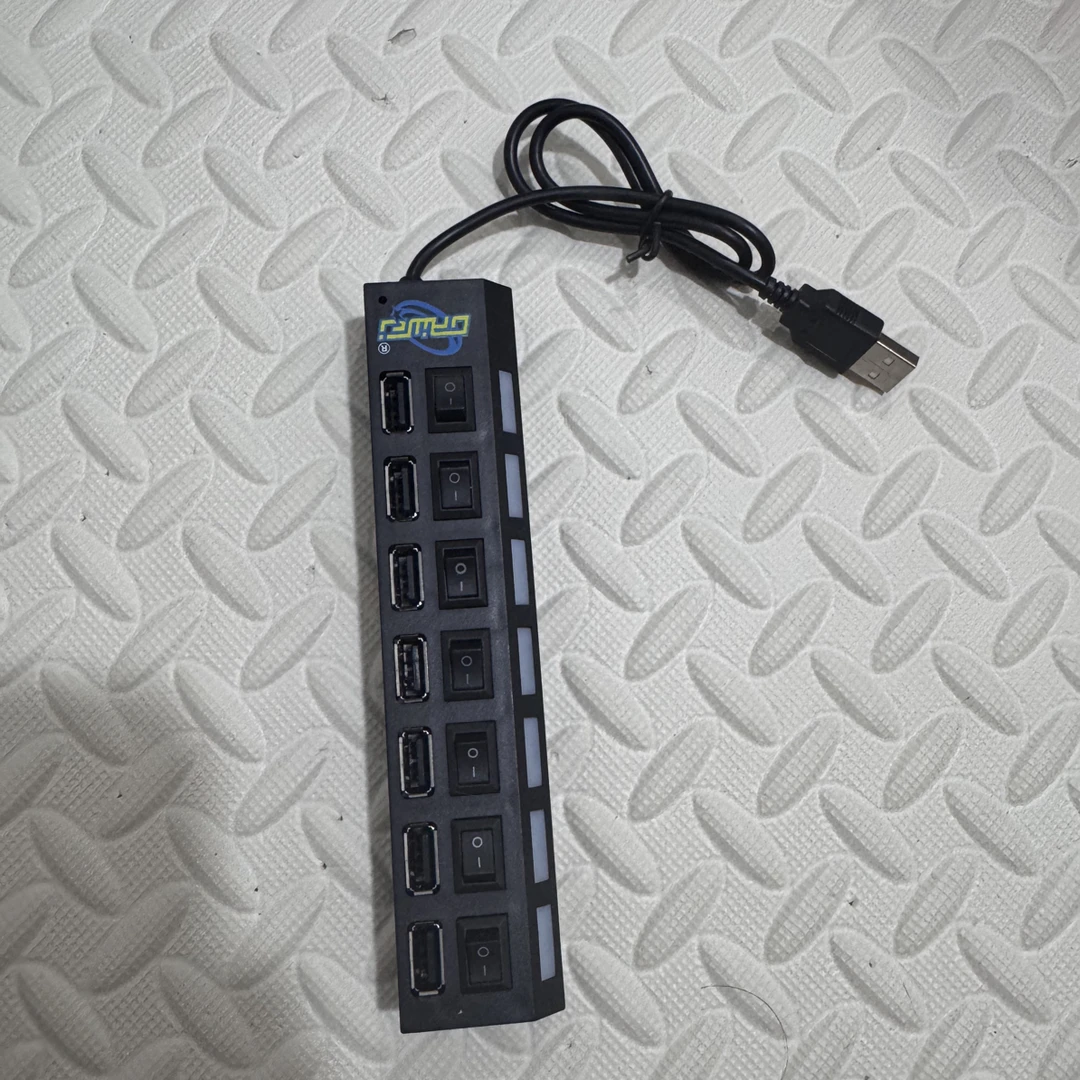 Usb充电器1拖7usb数据线