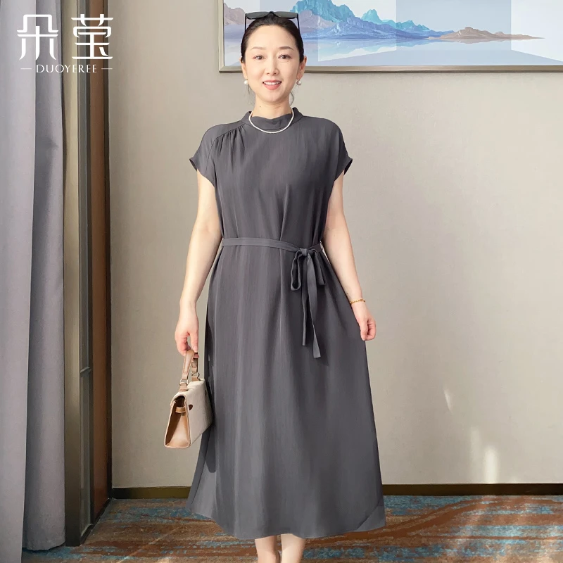 妈妈夏装气质收腰连衣裙2025中年女纯色显瘦裙子中老年大码长裙