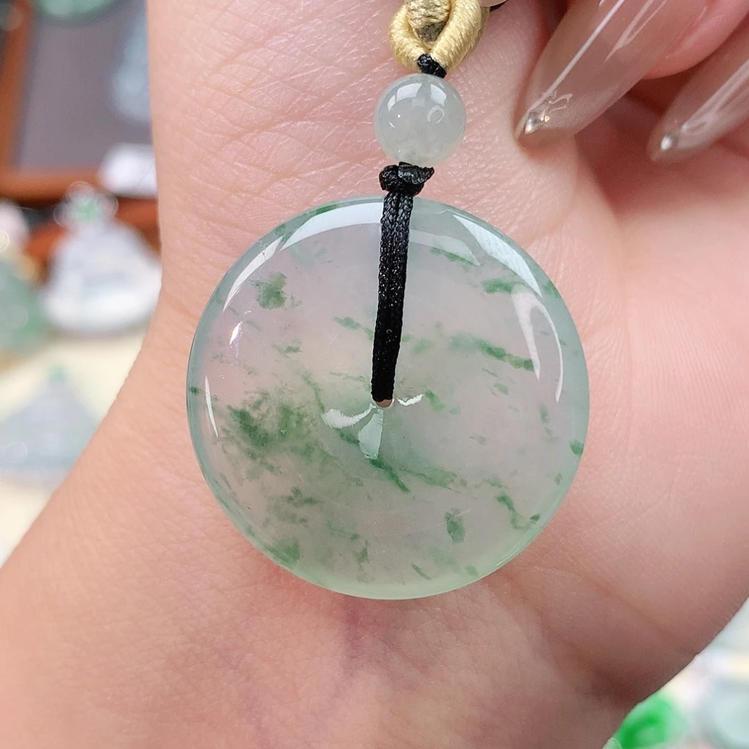 颈饰未镶嵌翡翠扣