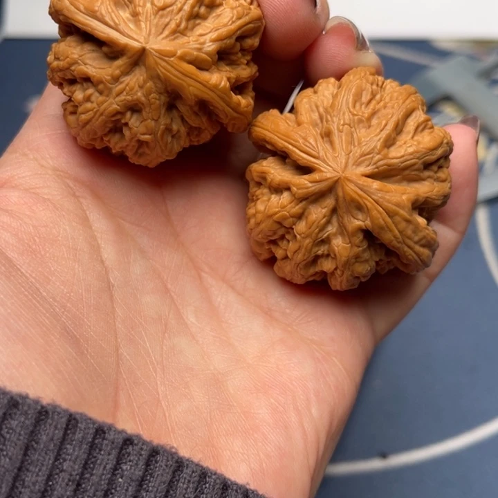 文玩核桃把件粗筋41