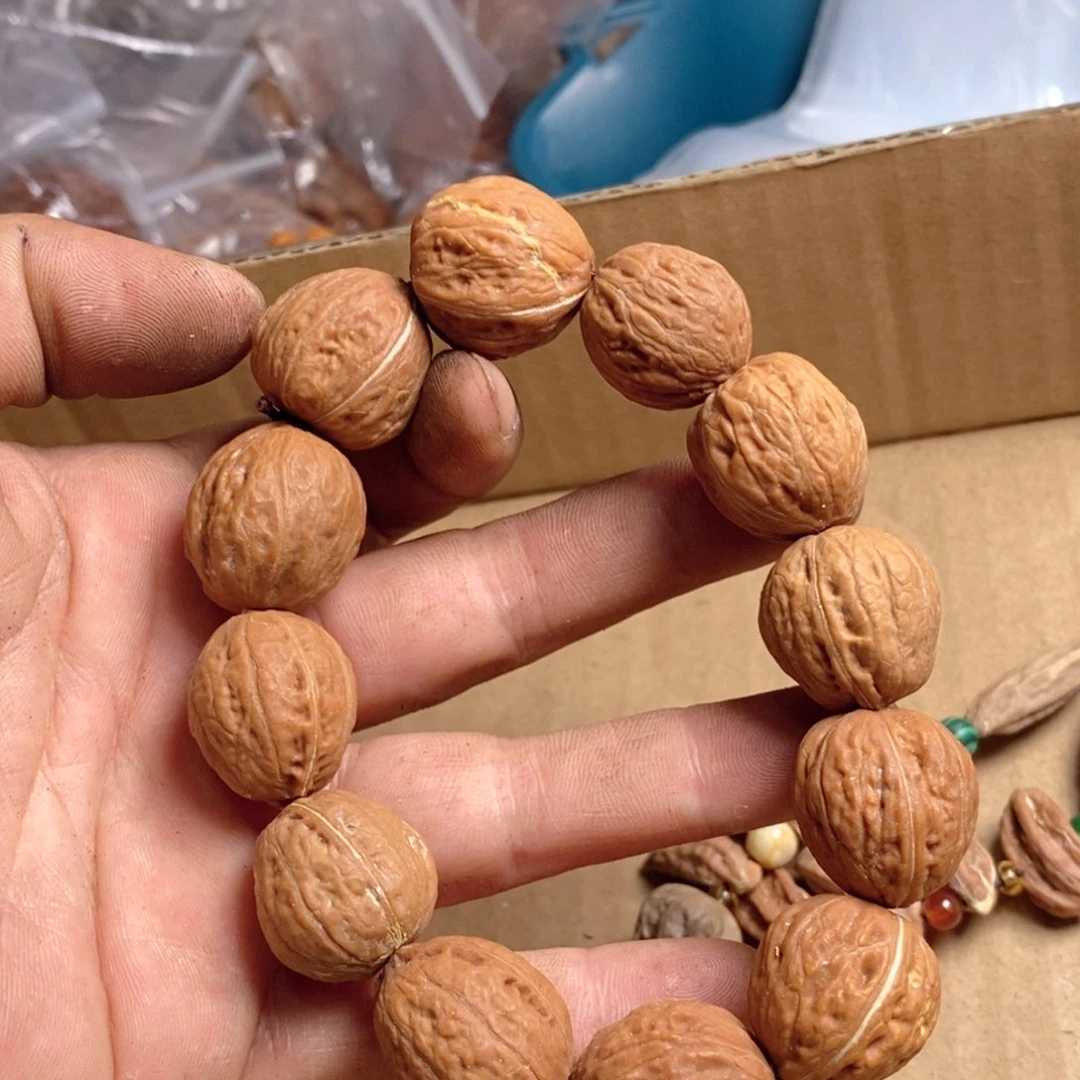 文玩核桃吊坠瑕疵120