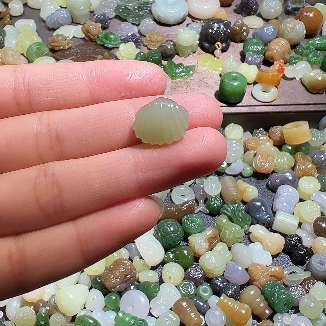 和田玉未镶嵌珠宝半成品