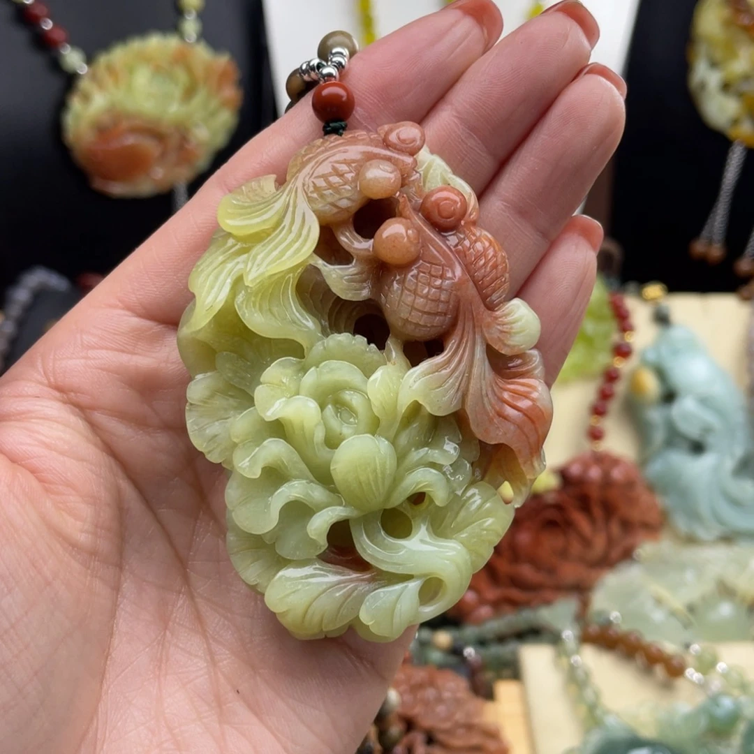 未镶嵌蛇纹石玉颈饰