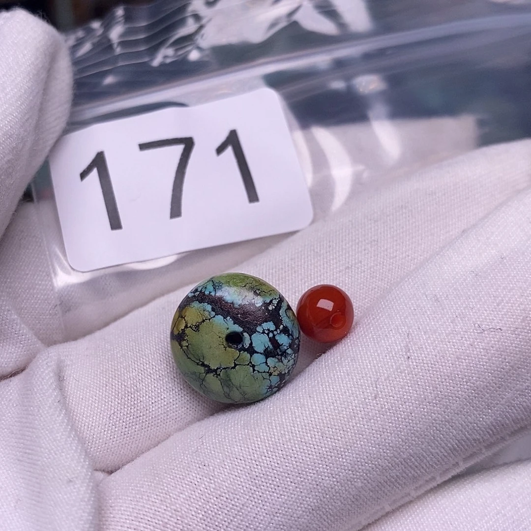 南红玛瑙未镶嵌珠宝奇石