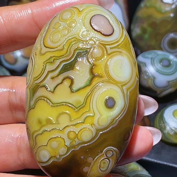 玛瑙/玉髓未镶嵌珠宝奇石67