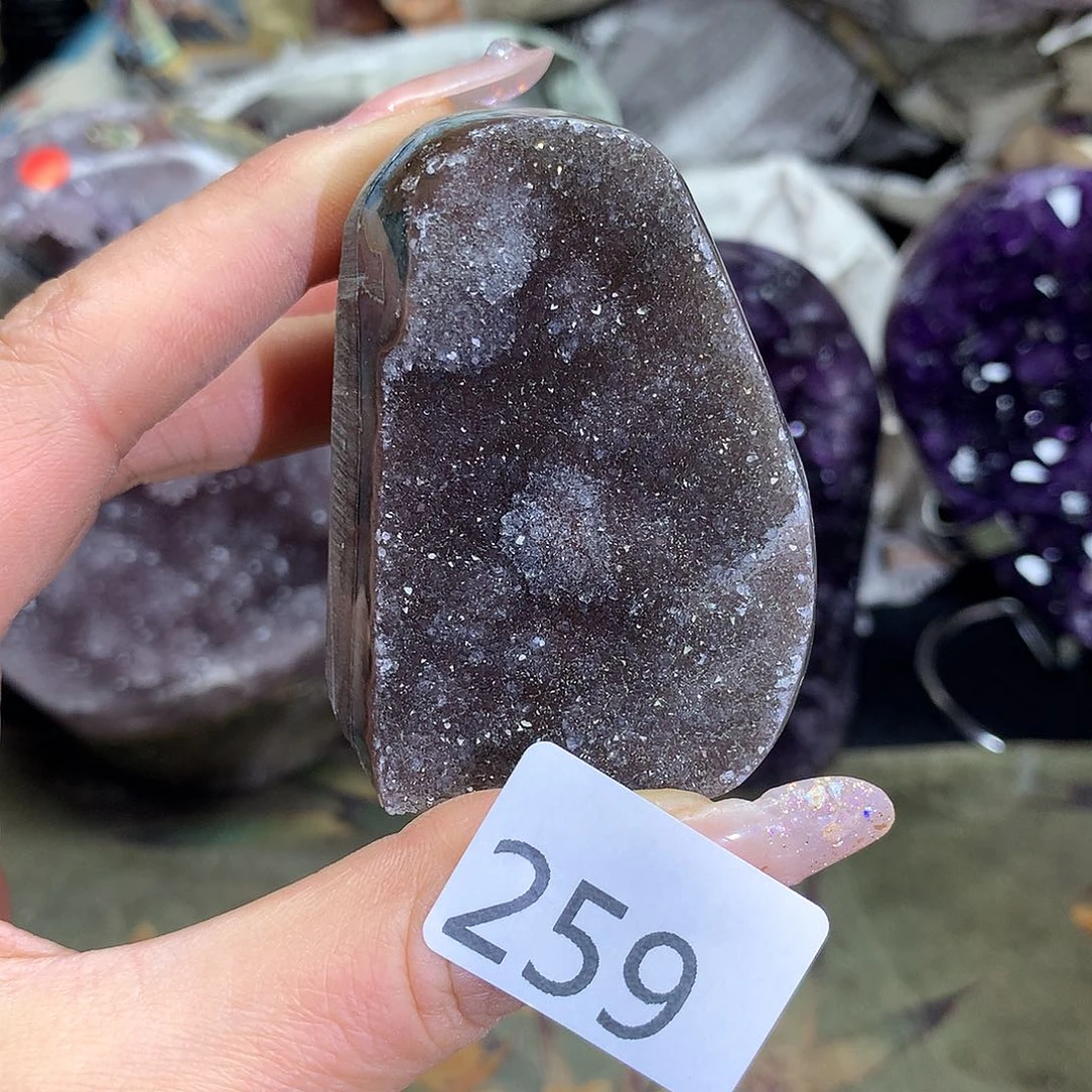 紫晶大型摆件（非配饰）未镶嵌