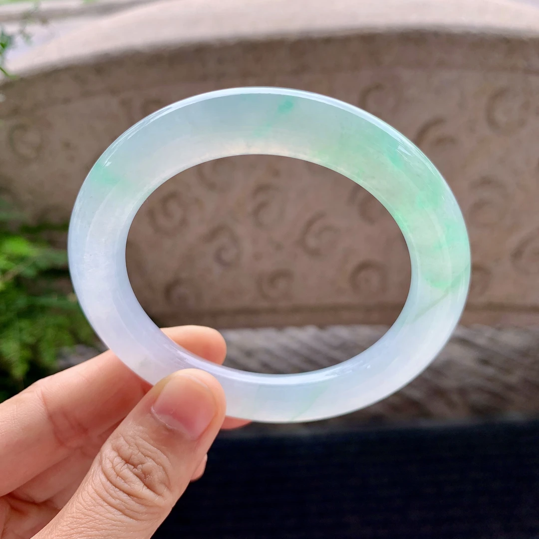 天然A货翡翠玉手镯圈口57圆条冰种起光甜绿 GY06281729