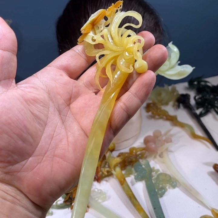 云***轻蛇纹石玉未镶嵌发簪