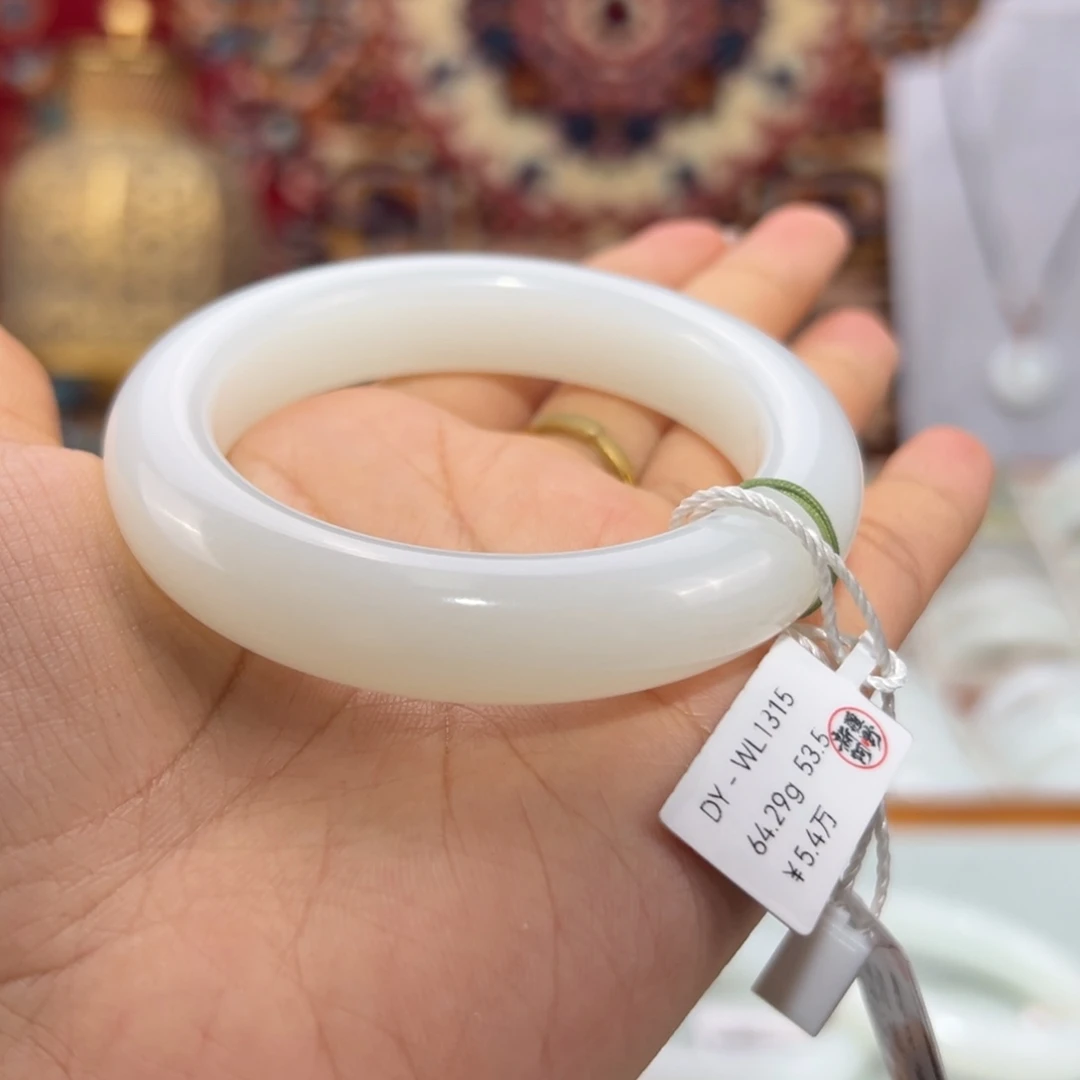 和田玉未镶嵌手镯新疆和田玉