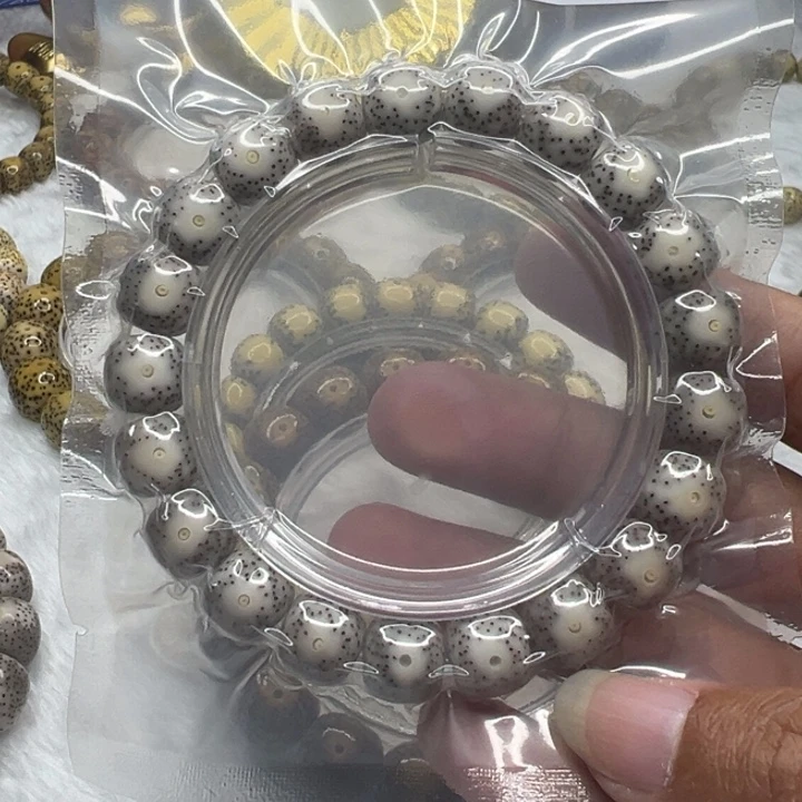 星月菩提手串小****女11大眼睛