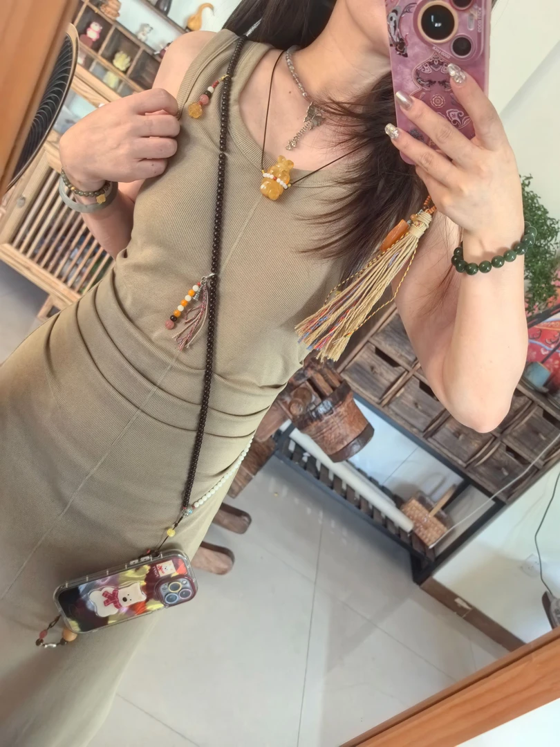 手机斜挎链子防丢（海南椰蒂和菩提子珠子）