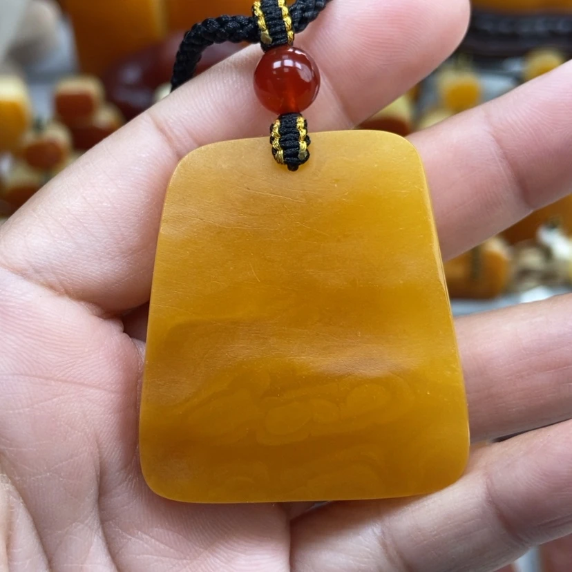 【闪购商品】琥珀颈饰未镶嵌