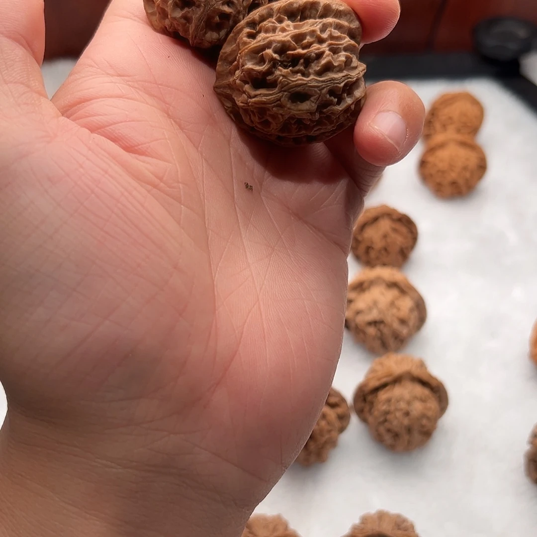 口***.桃核吊坠秦岭苹果园文玩核桃