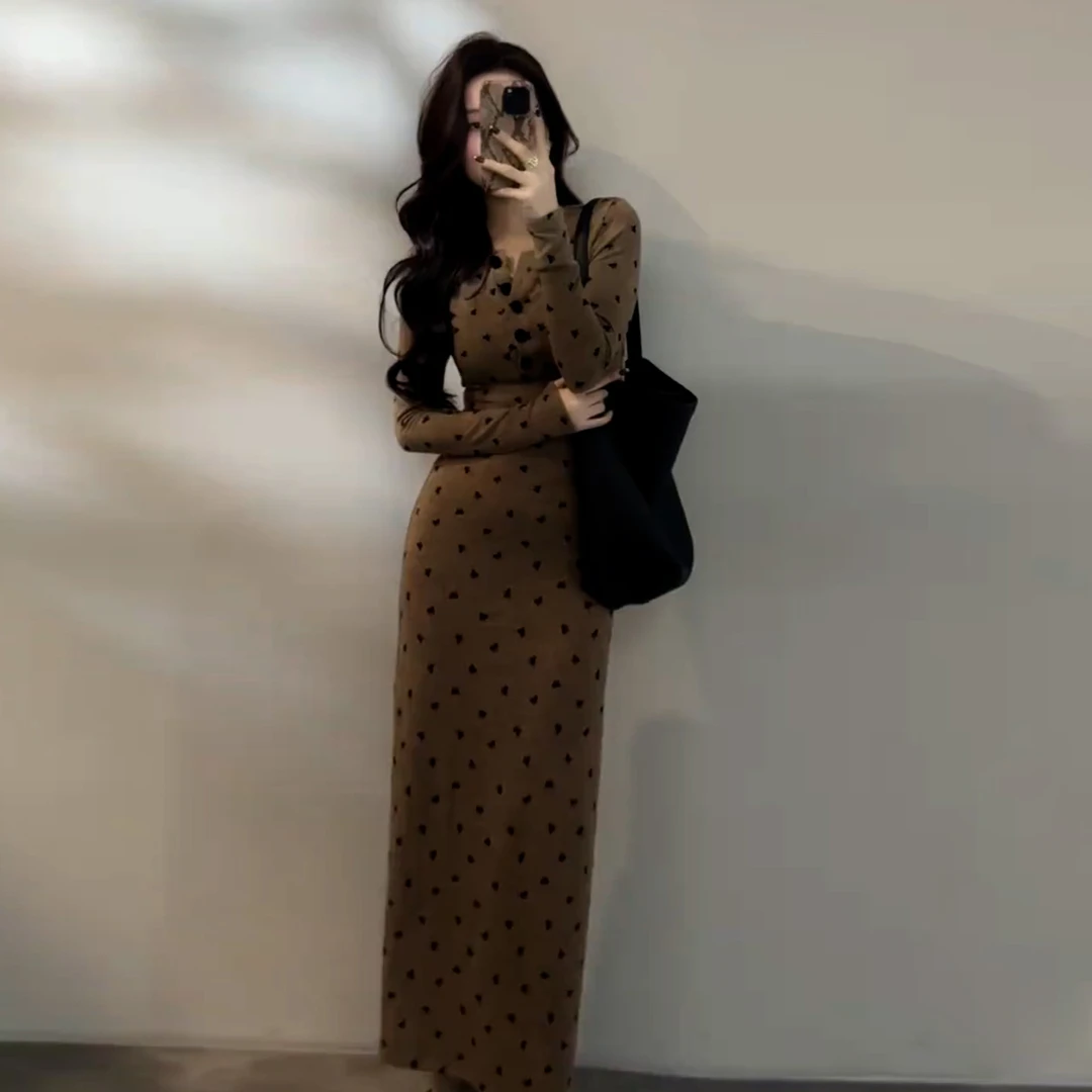 法式气质碎花长袖连衣裙子女2025新款秋冬季修身显瘦收腰包臀长裙