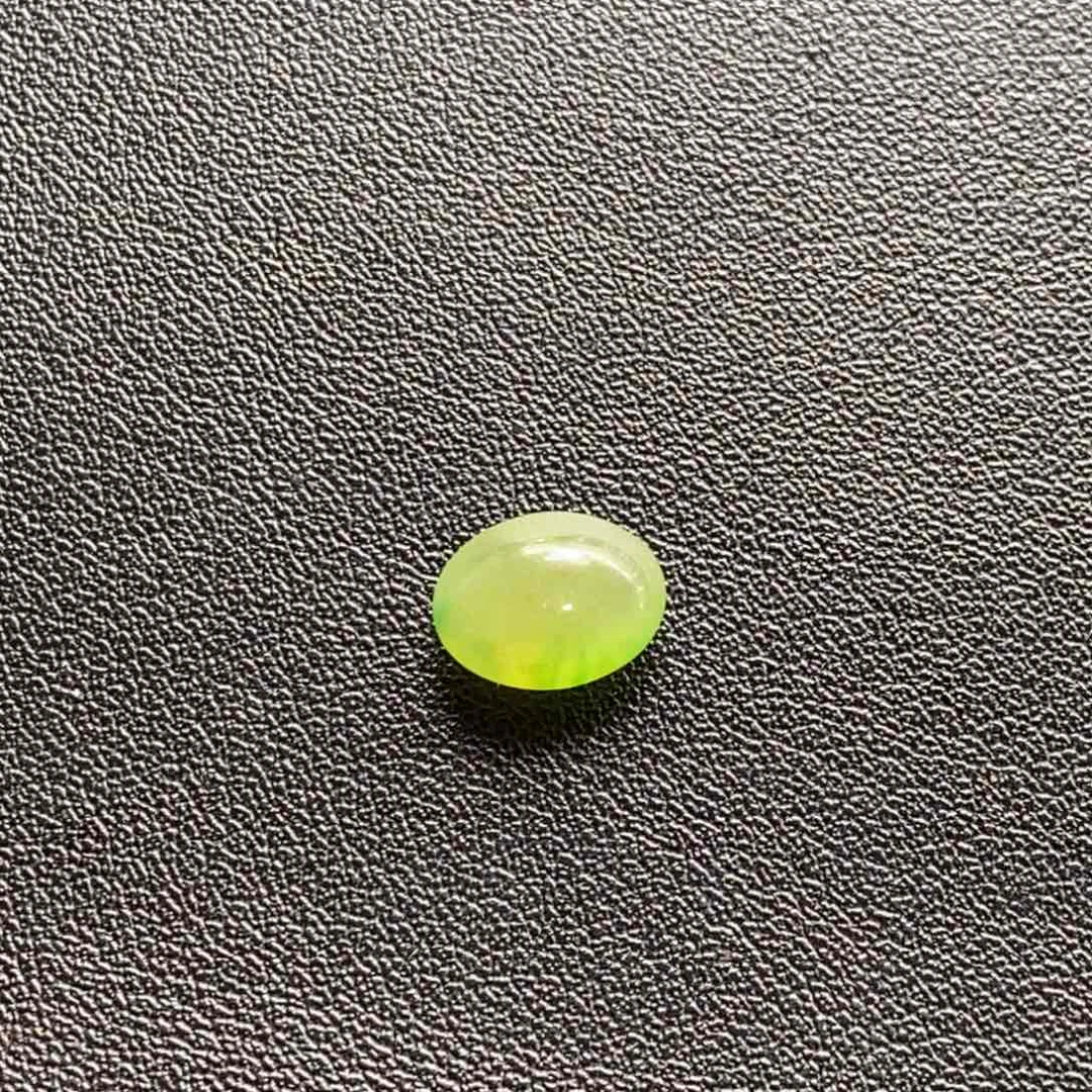 未镶嵌定制翡翠黄加绿蛋面