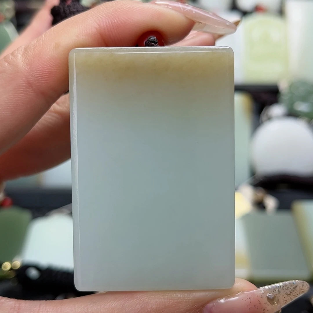 【闪购商品】颈饰未镶嵌和田玉用****哥