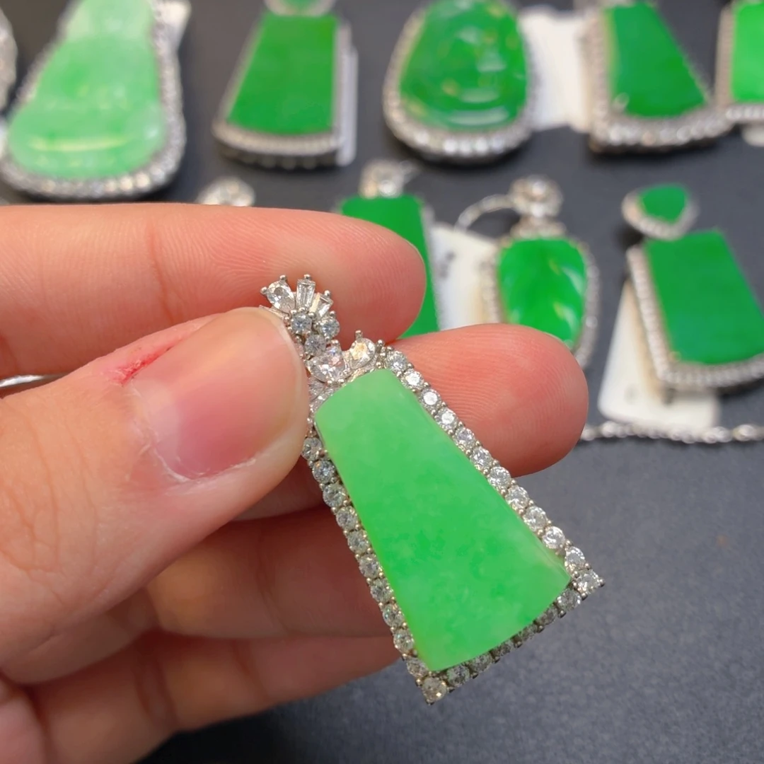 翡翠银S925镶嵌颈饰