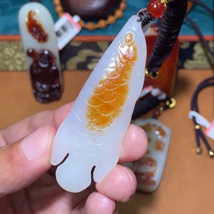 和田玉未镶嵌颈饰J