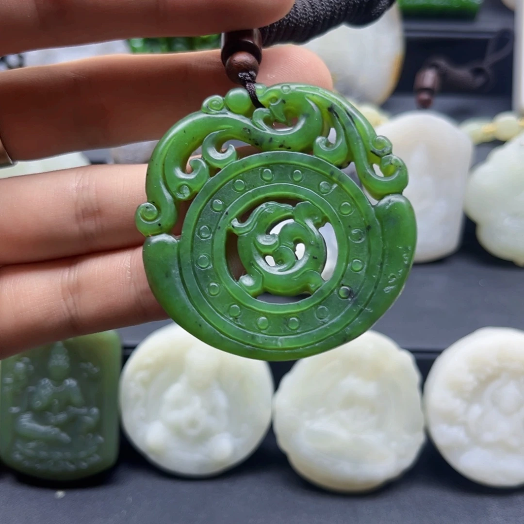 和田玉未镶嵌颈饰和田玉