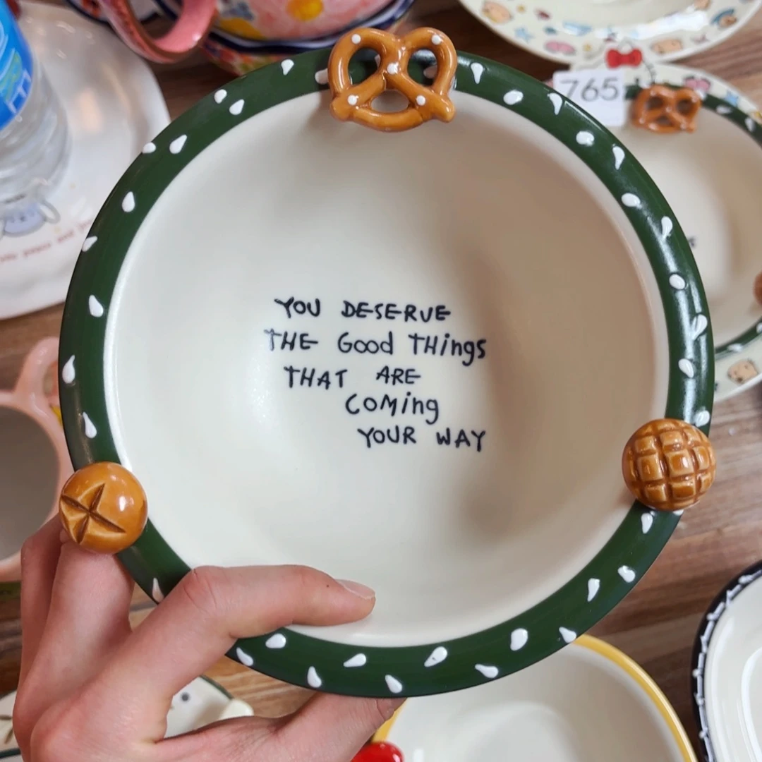 白瓷碱水结七寸反口汤碗