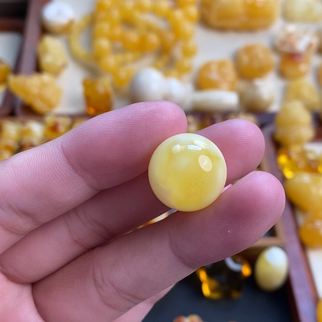 未***ᐪ琥珀未镶嵌珠宝奇石