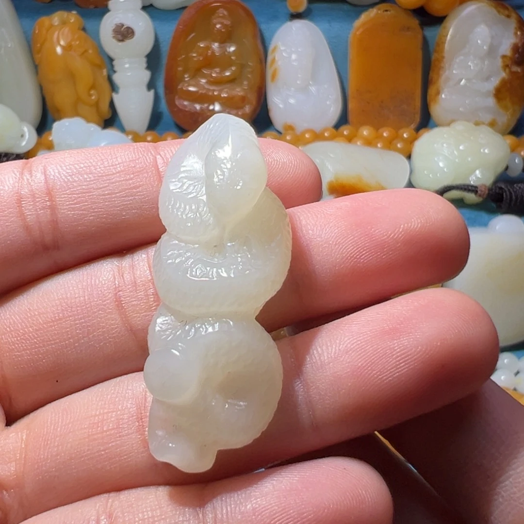 和田玉未镶嵌挂件