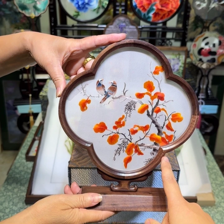 刺绣刺绣工艺精湛独特设计新颖时尚