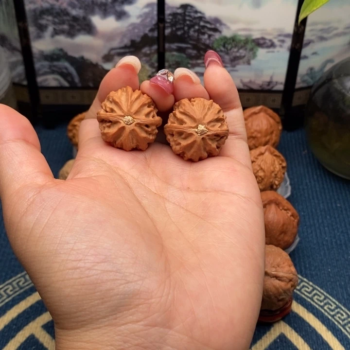 文玩核桃把件小八棱