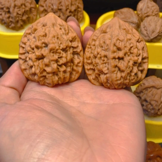 【闪购商品】文玩核桃吊坠向*官帽