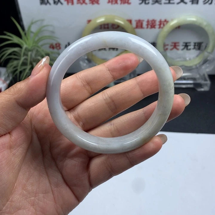 未镶嵌手镯翡翠89